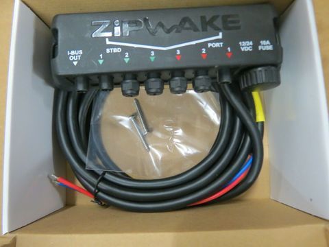 Zipwake Distribution Units Plus 4M Cable
